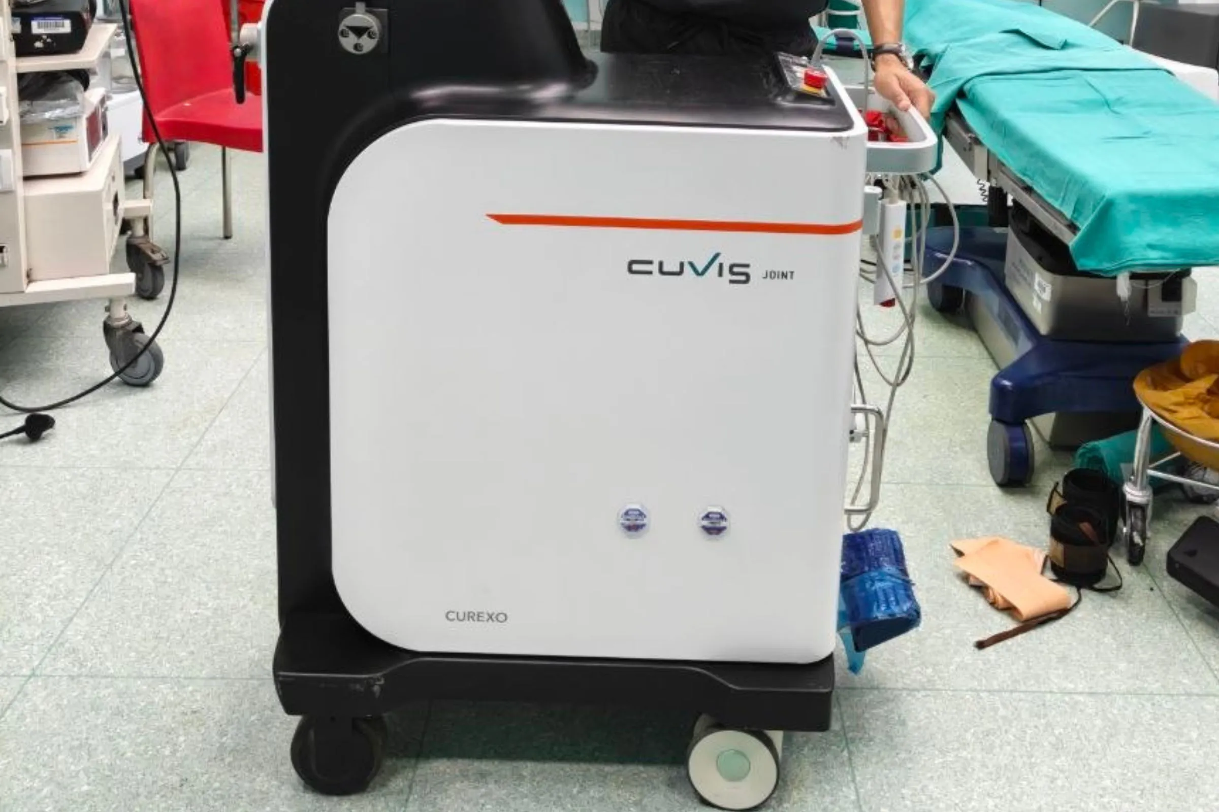 Robotic Knee Replacement Risks & Safety