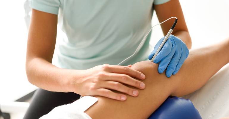 Knee replacement surgery: Causes, Types and symptoms