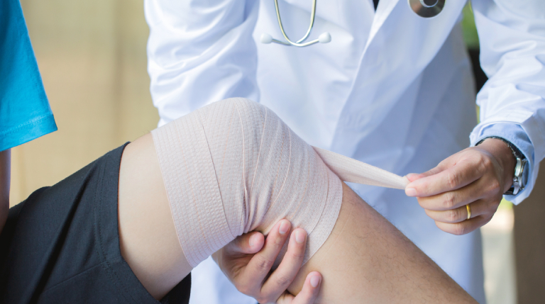 PROS AND CONS OF PARTIAL KNEE REPLACEMENT SURGERY